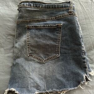 Distressed Denim Shorts Sz 16 regular